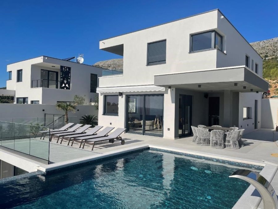 Šest moderních vil v různých dispozicích, Podstrana-Split