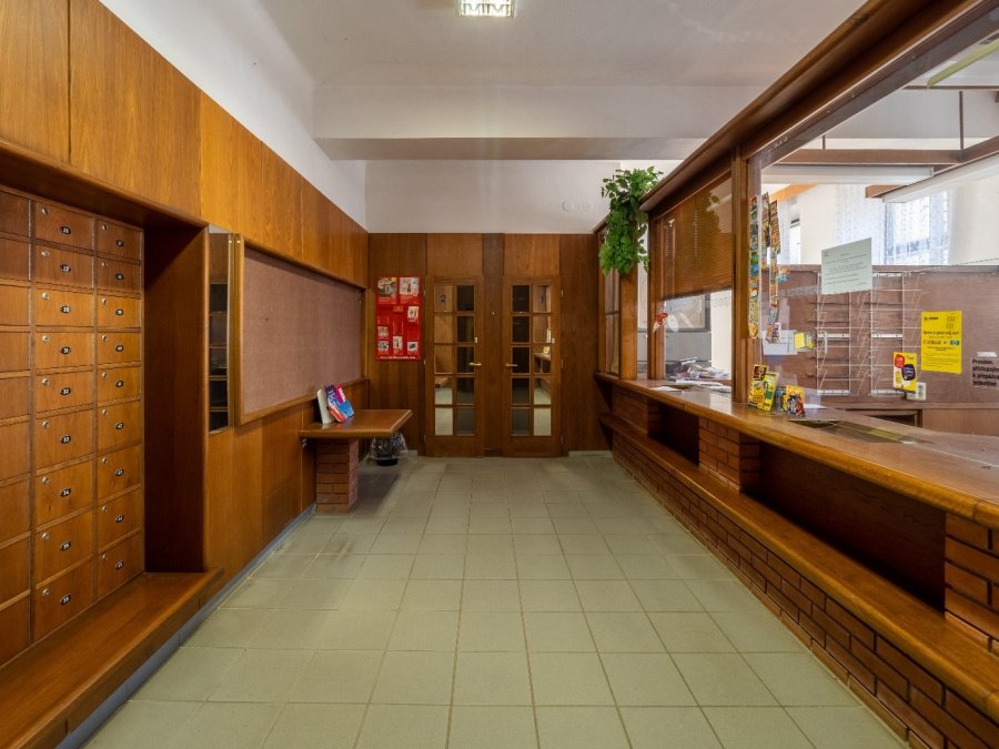 bývala pošta se zahradou v obci Orlík nad Vltavou