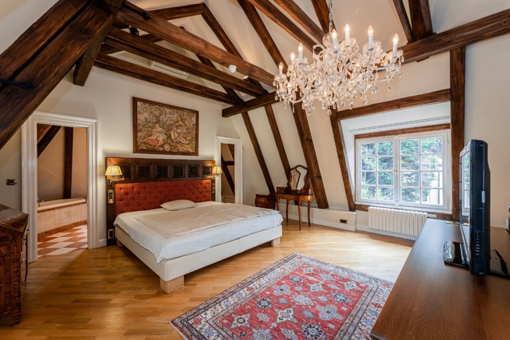 Zájem o historické nemovitosti trvá, s rekonstrukcí ale majitelé vyčkávají