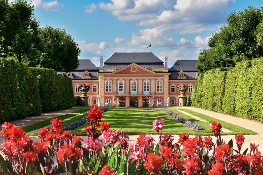 Kam za úchvatnými zahradami a parky