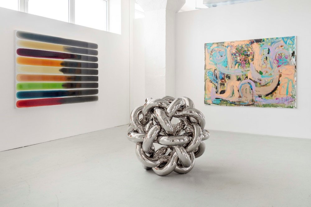 Jak v České republice funguje trh s uměním? A jak se uchovávají cenné artefakty? Více se dozvíte v rozhovoru s galeristou René Rohanem