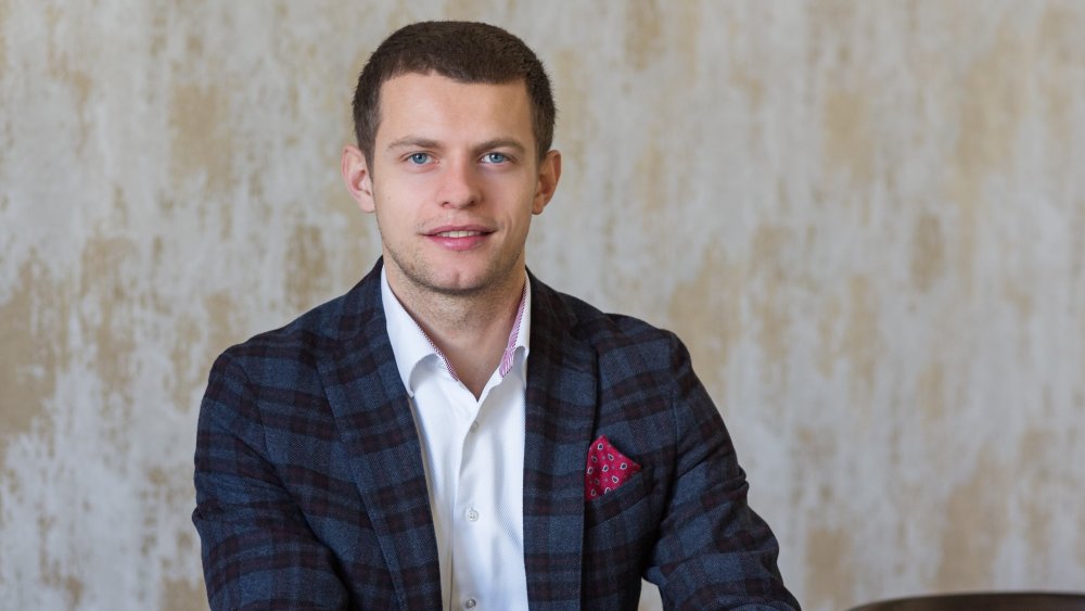 What's new on the real estate market? Look at the world of exclusive properties through the lens of an experienced broker