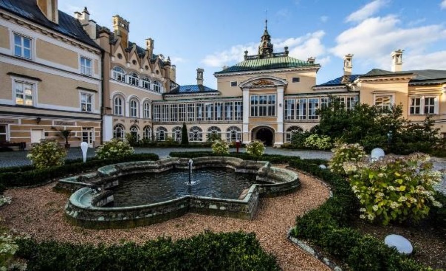 historický zámek Světlá nad Sázavou