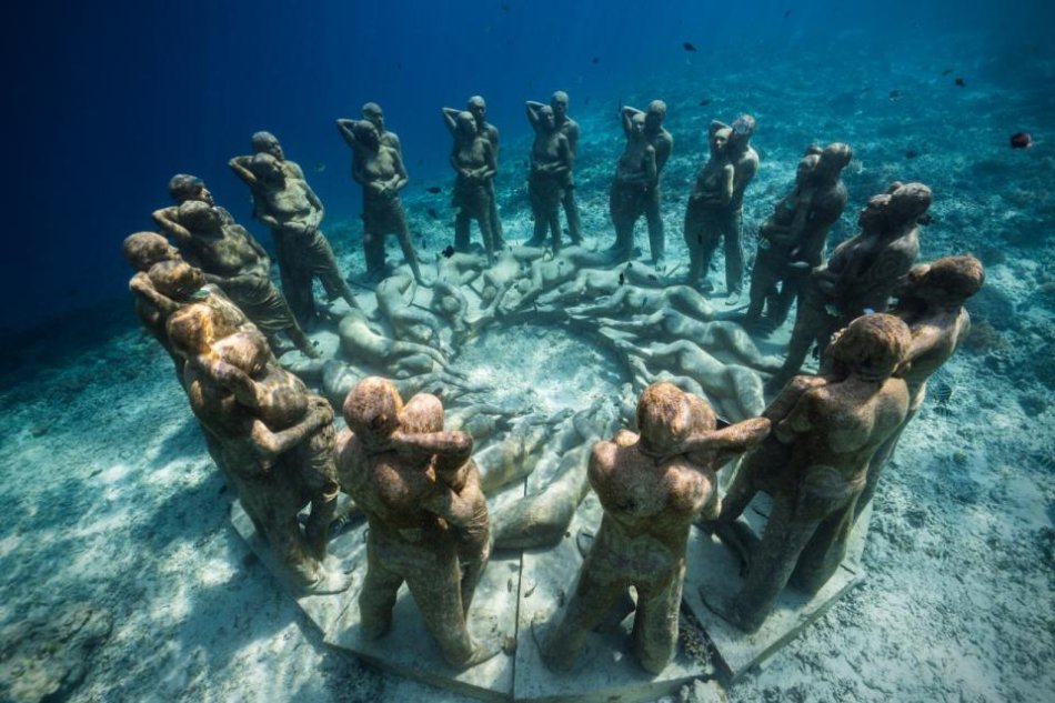 Visit the unique underwater museums created by Jason deCaires Taylor