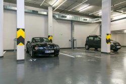 garážová stání pro kancelářské jednotky