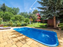 bazen se slanou vodou