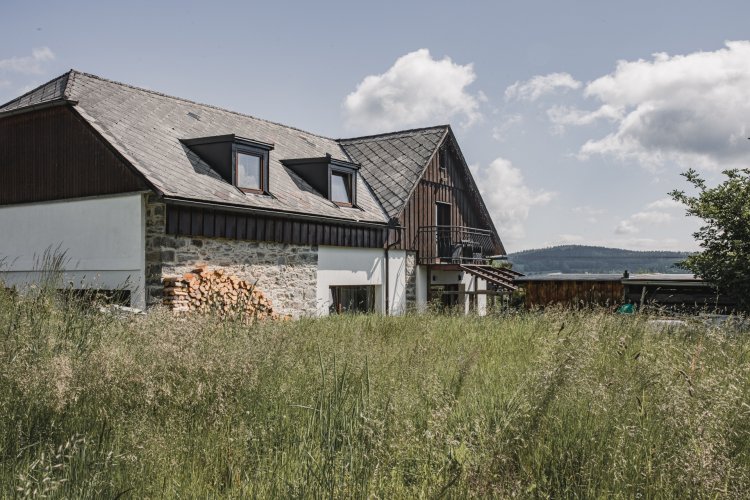 Prodej rodinného domu 7+kk, 572 m², na pozemku 2272 m², Zdíkov - Šumava