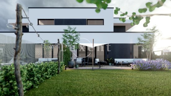 zahrada se světýlky