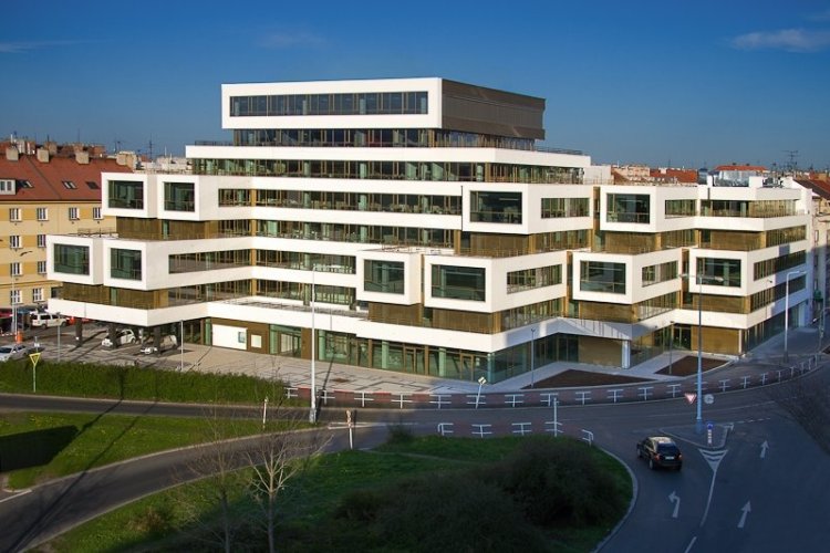 Pronájem kanceláře, 630 m², Qubix, Praha 4 - Nusle